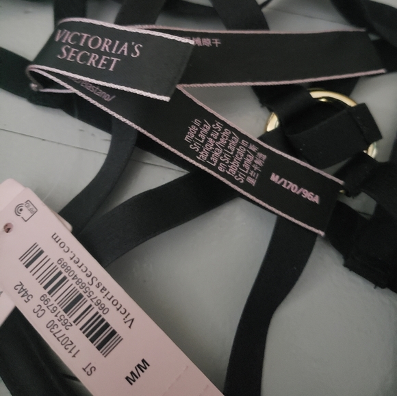 VICTORIA'S SECRET Open Cup Strappy Teddy - Picture 4 of 7